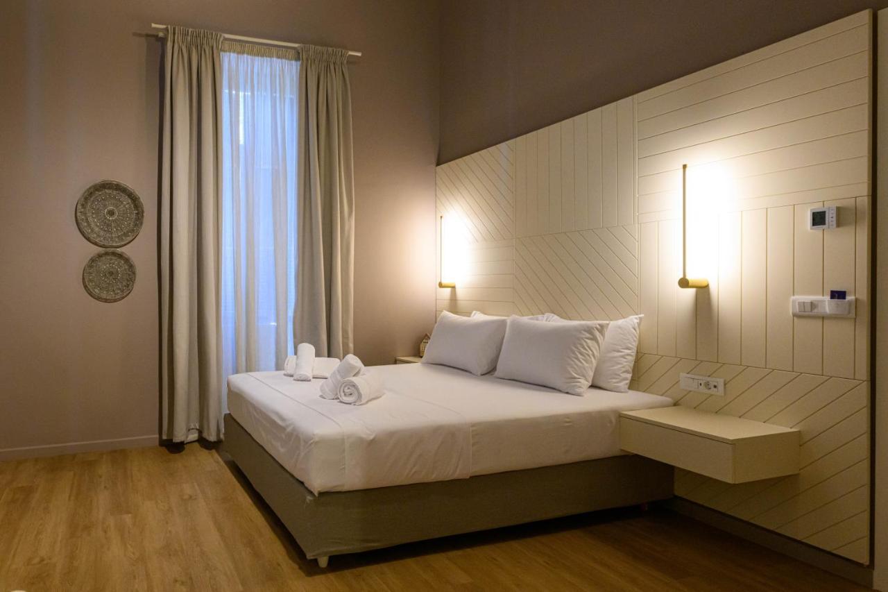 Blueblood - The Rooms Kalamata Esterno foto