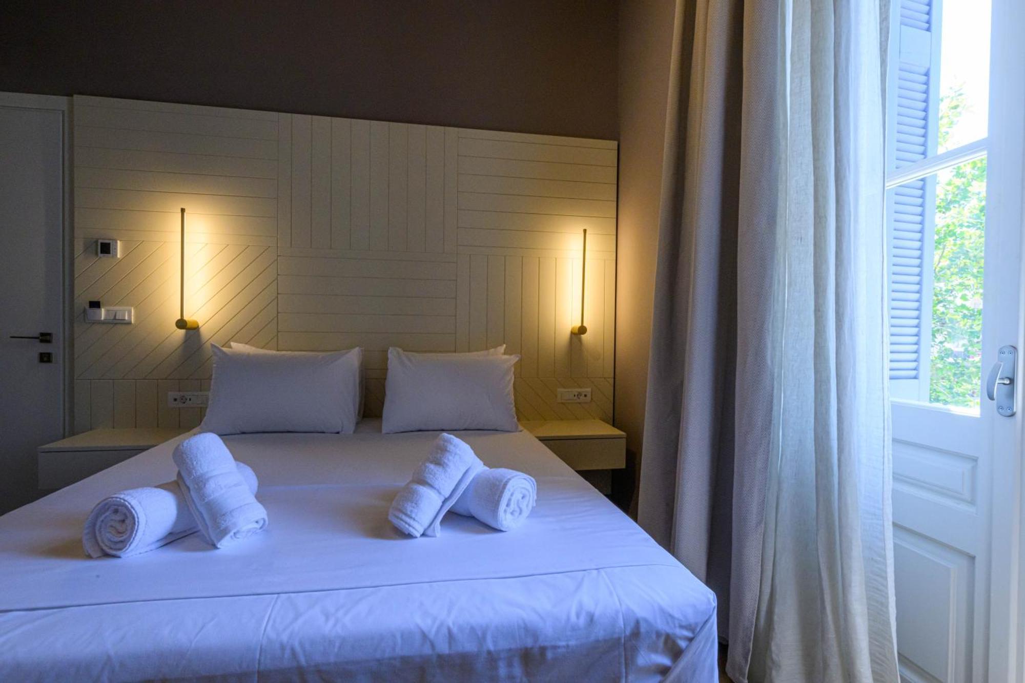 Blueblood - The Rooms Kalamata Esterno foto