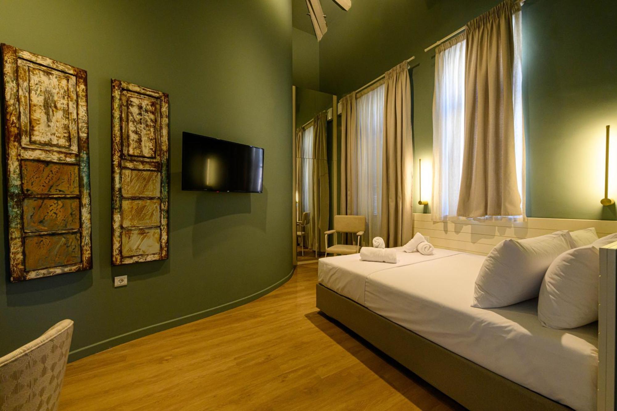 Blueblood - The Rooms Kalamata Esterno foto